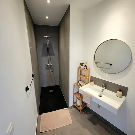 Family On The Ground Floor With Terrace - Panne A Cote Apartment *